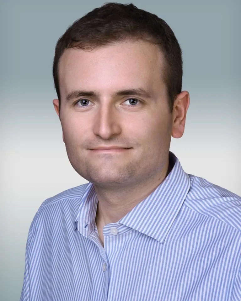 Dr. Kolcsár Bálint portréfotója